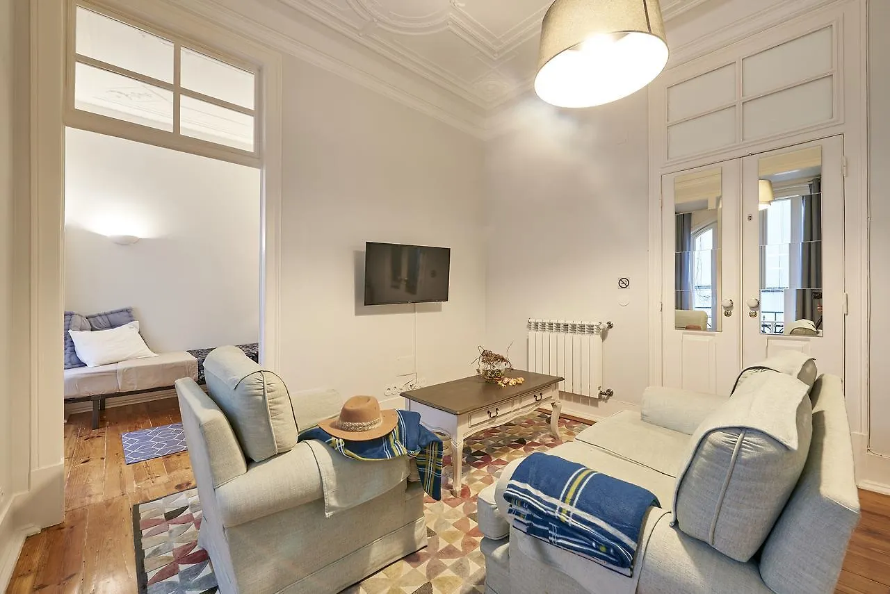 Lisbon Inn Lapa Suites Bed & Breakfast