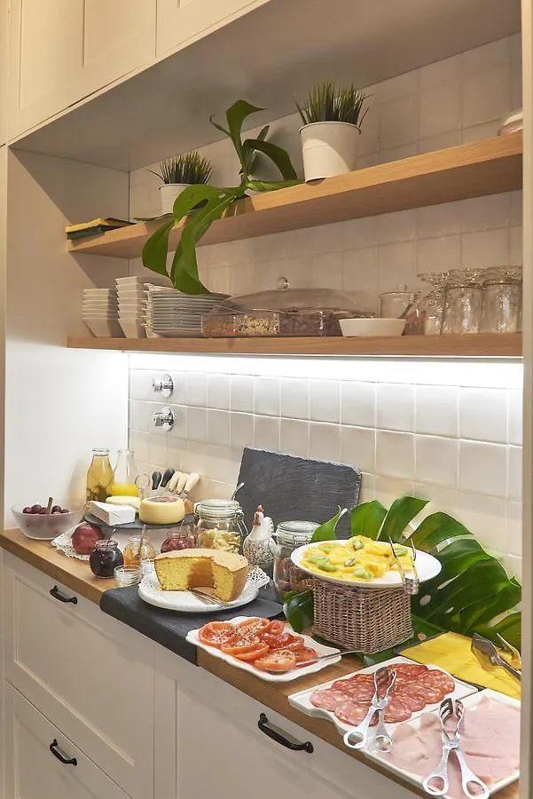 Bed & Breakfast Lisbon Inn Lapa Suites